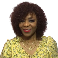 Kelly | Elegant Curly Human Hair Wig with Bangs - Full Volume Beauty