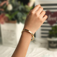 XOXO LOVE BANGLE
