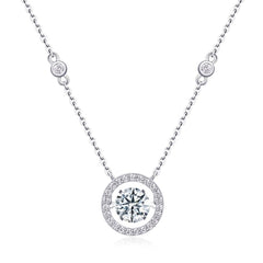 Möbius Charm Necklace - A fashionable and popular jewelry necklace