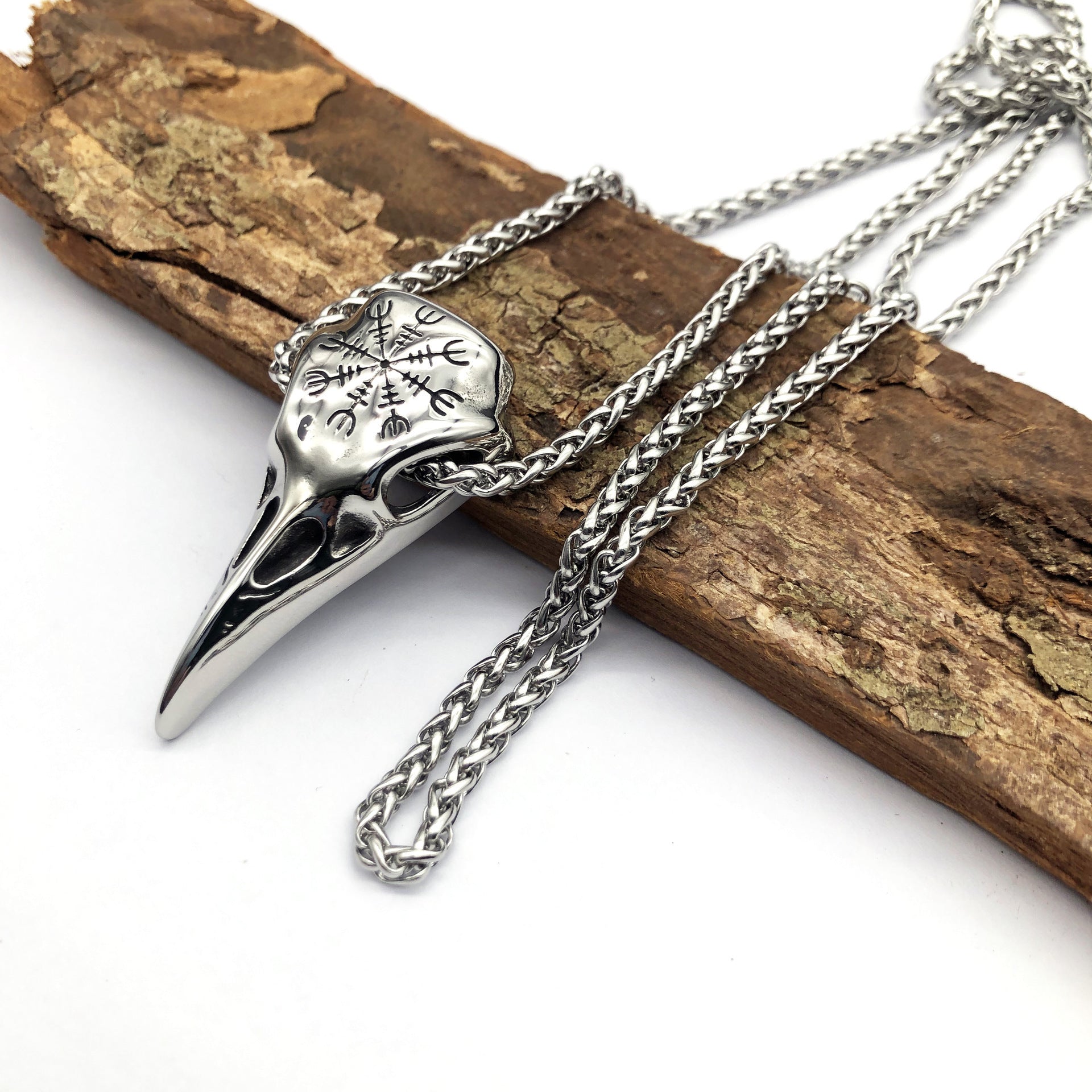 Mens Fashionable Vintage Viking Symbol Skull Eagle Beak Pendant