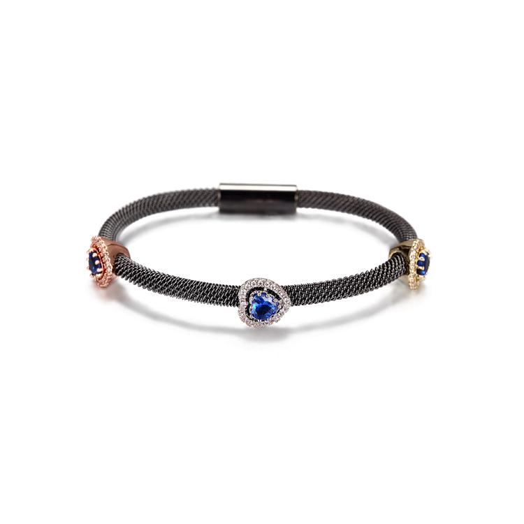 Heart Cable Station Bangle